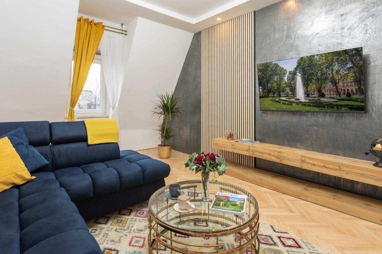 Design 1Bdr Loft Near Kvaternik Square Apartment Zagreb Luaran gambar