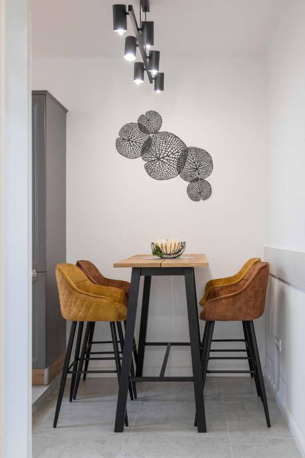 Design 1Bdr Loft Near Kvaternik Square Apartment Zagreb Luaran gambar