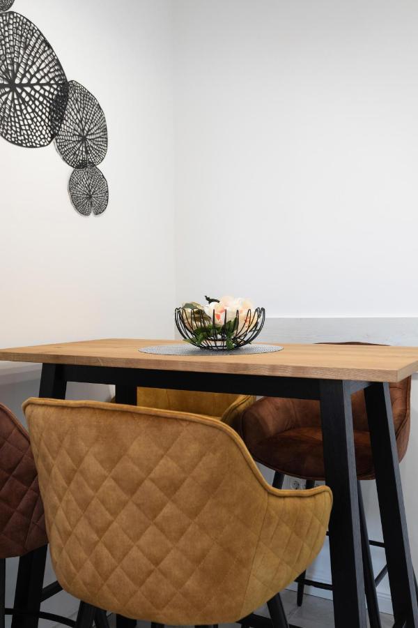 Design 1Bdr Loft Near Kvaternik Square Apartment Zagreb Luaran gambar