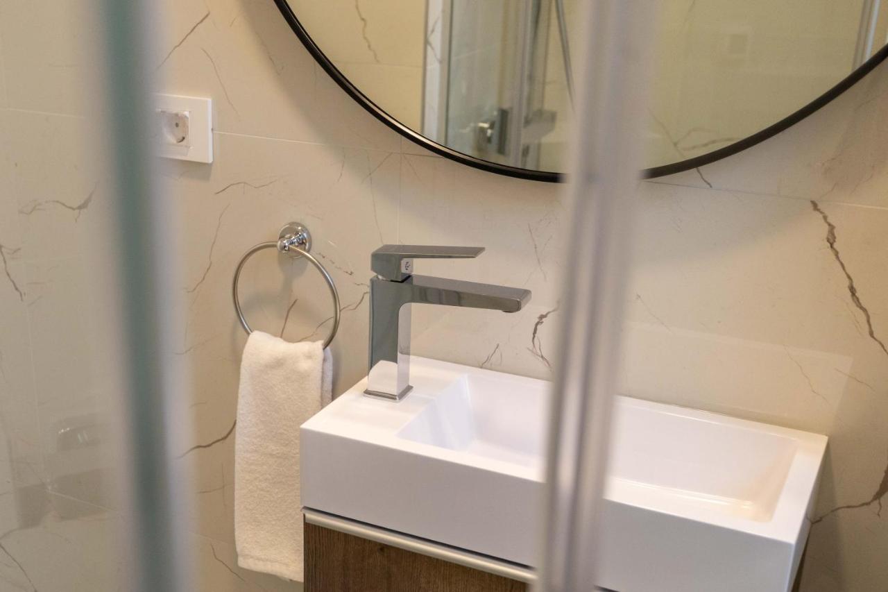 Design 1Bdr Loft Near Kvaternik Square Apartment Zagreb Luaran gambar